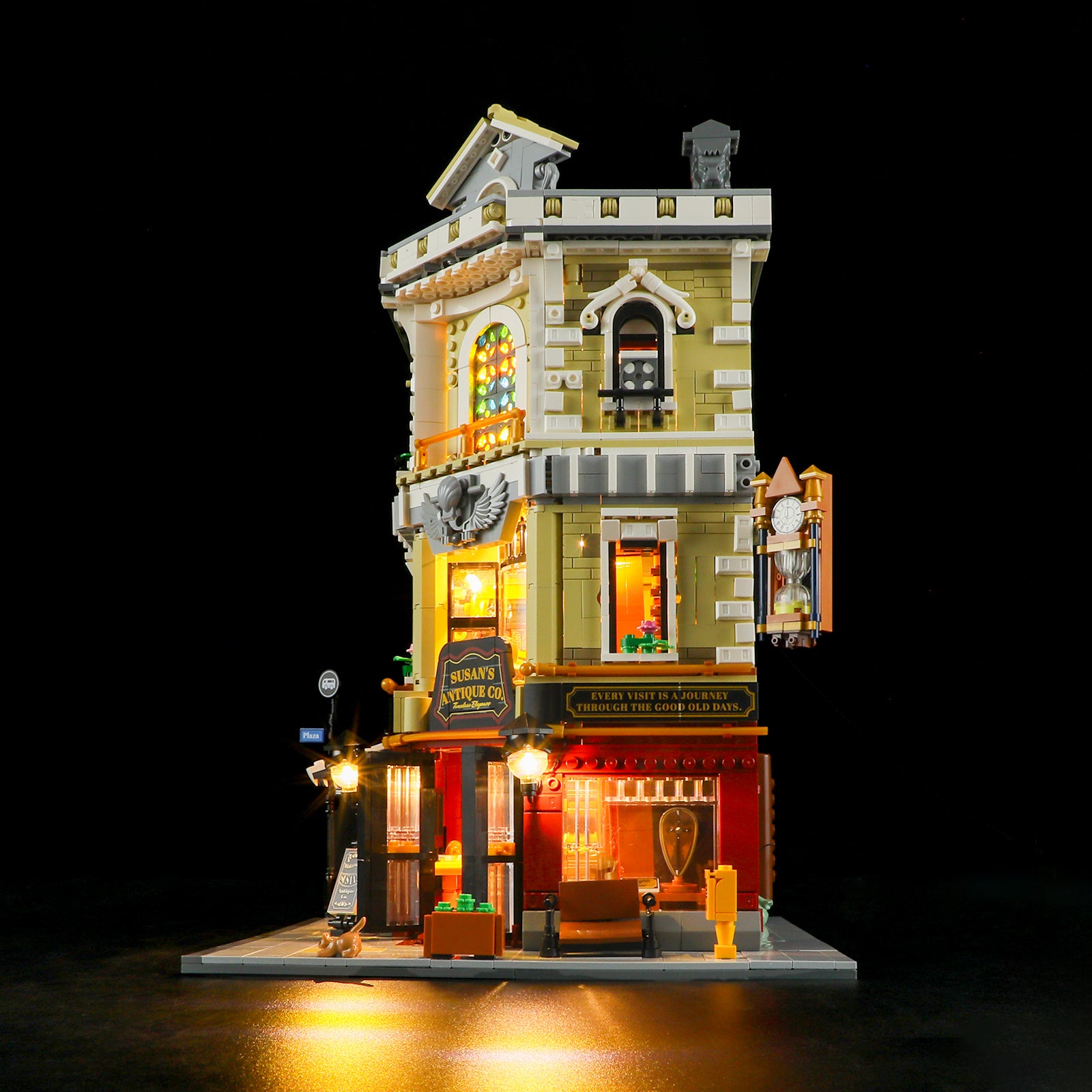 Lumibricks Antique Store F9033 close-up of shop window and signage