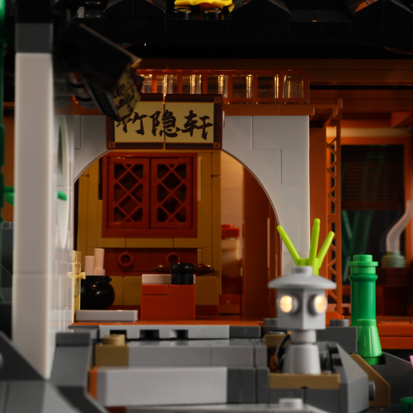 Bamboo House L9075 interior detail with removable floors